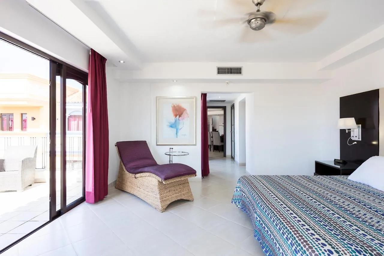 Atlas Tenerife Residence Resort Los Cristianos